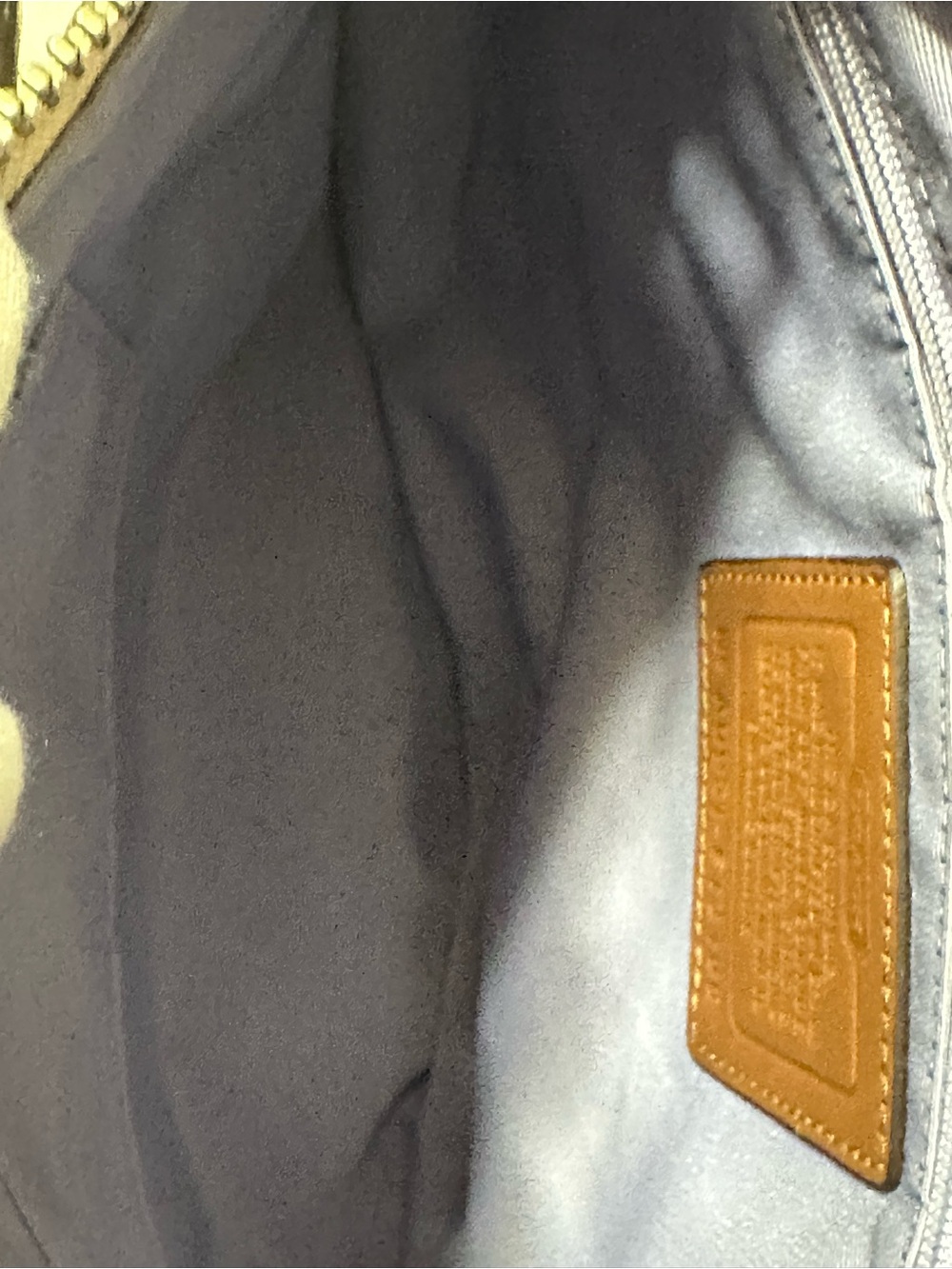 COACH HANDBAG - Picture 6 of 10
